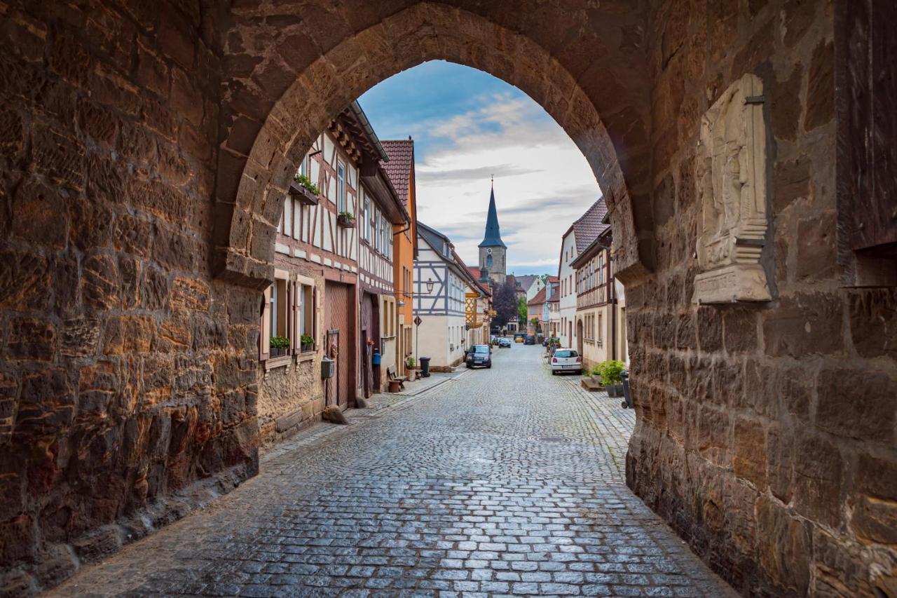 Fraenkische Landherberge, Hotel Garni Sesslach Bagian luar foto
